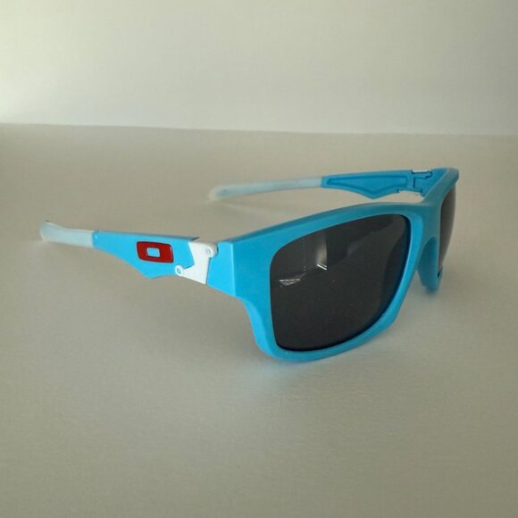 Oakley Other - Oakley Jupiter Mens Sunglasses Black Lenses